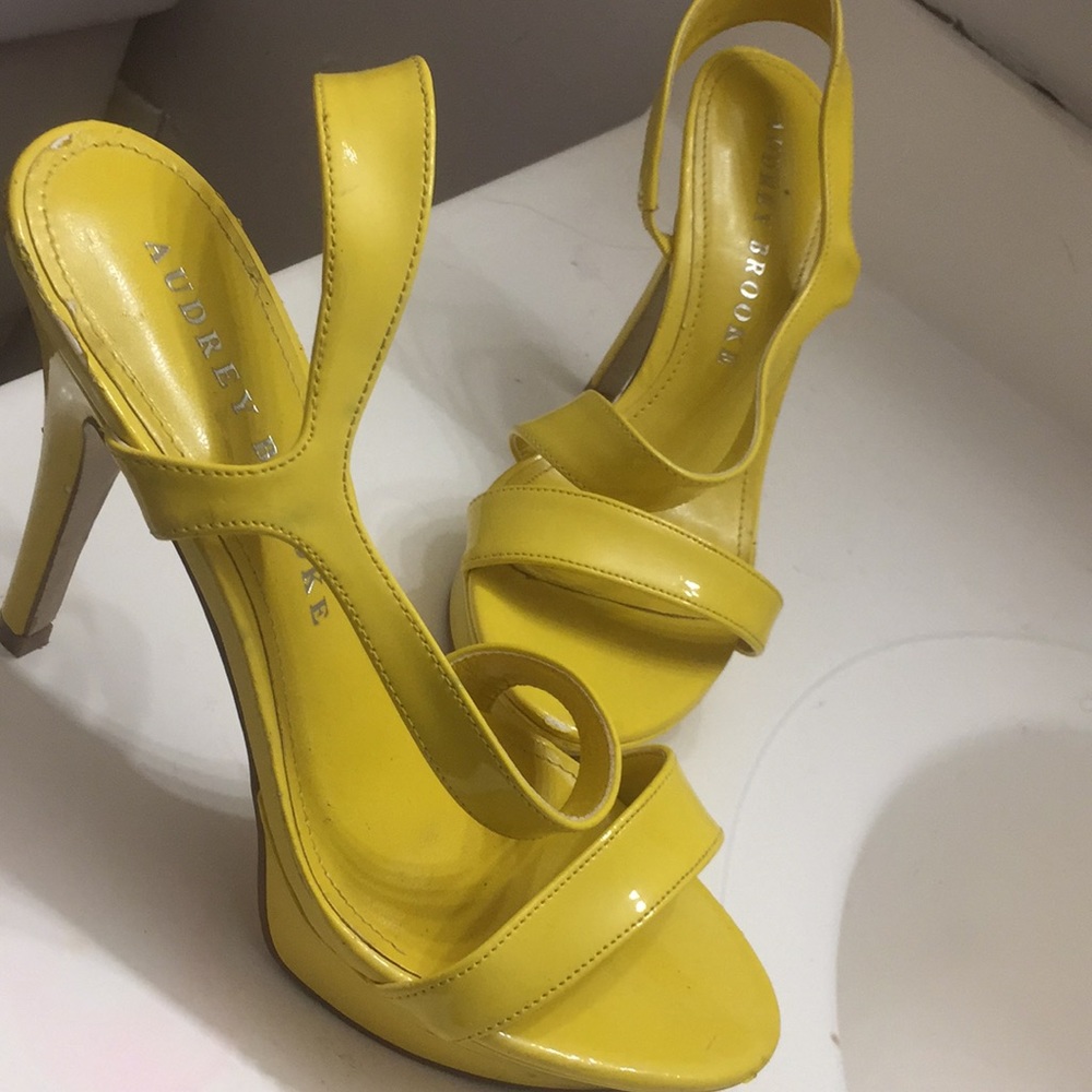 High yellow heels